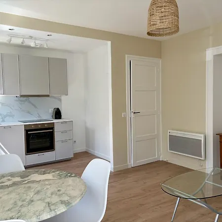 Benoit, Cosy, A Pied Apartment *